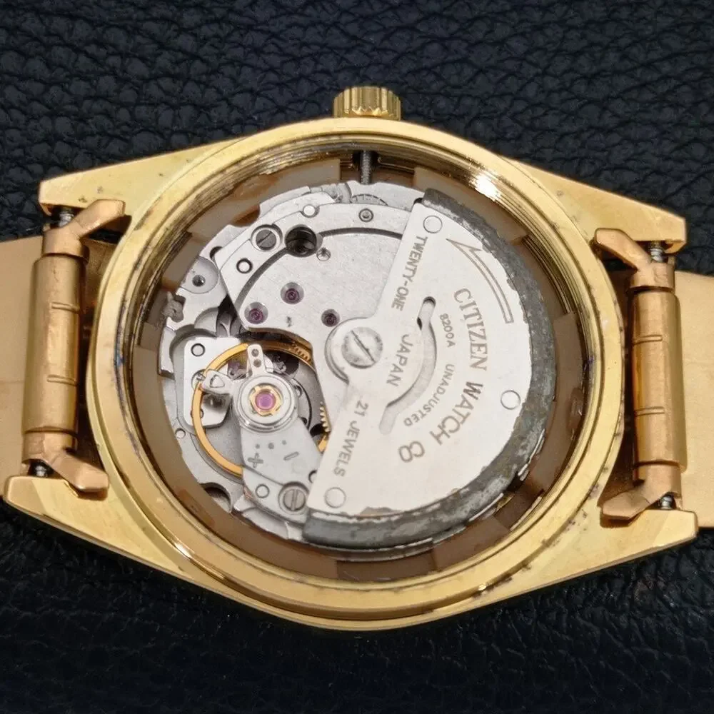 Vintage 1971 Citizen Automatic Mens Gold Watch W/daydate & Red accents